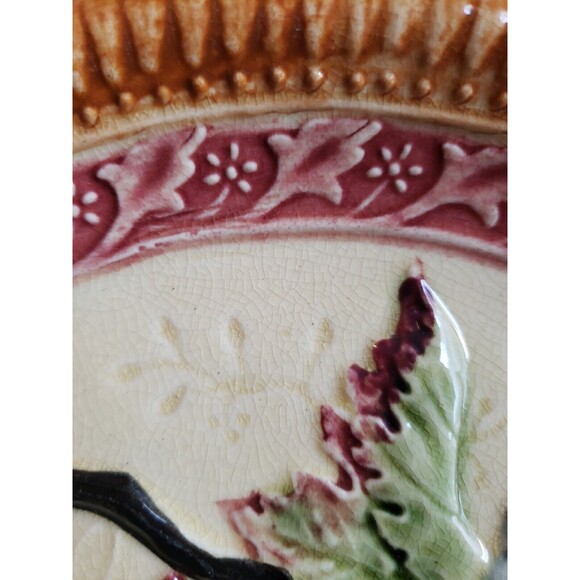 Vintage Decorative Plate Raised Grapes & Leaves 10.5" Made in Japan Handles - Picture 9 of 9